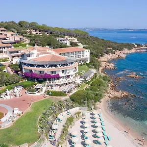 Club Hotel