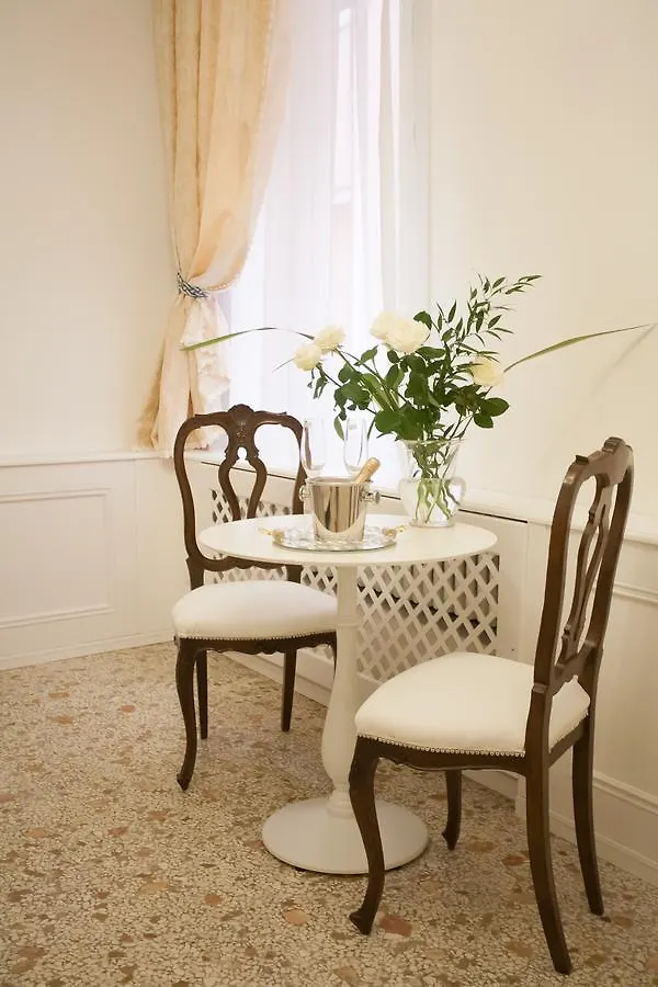 ** Bed & Breakfast Antico Mercato Venice Italy
